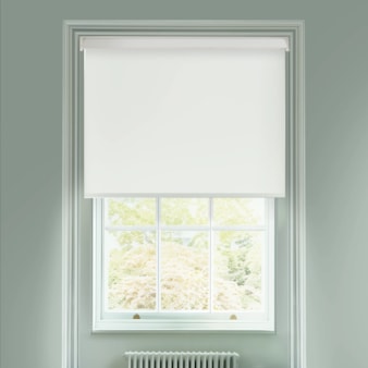 Daisy White Electric Blackout Roller Blind
