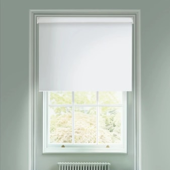 White Blackout Electric Roller Blind White Blackout Electric Roller Blind
